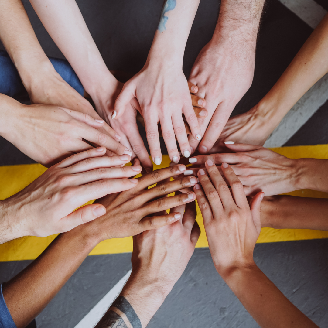 Gemeinschaft und Zusammenhalt in der High Need Elterngruppe Symbolbild für Zusammenhalt und Gemeinschaft in der High Need Elterngruppe – Unterstützung für Eltern mit High-Need-Babys.